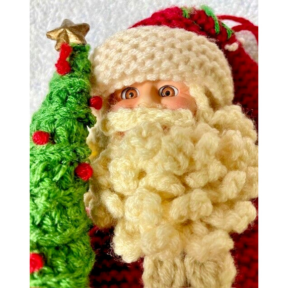 Santa Claus Knited Clothing & Tree - From Dillards in original Box - Vintage - Picture 4 of 13